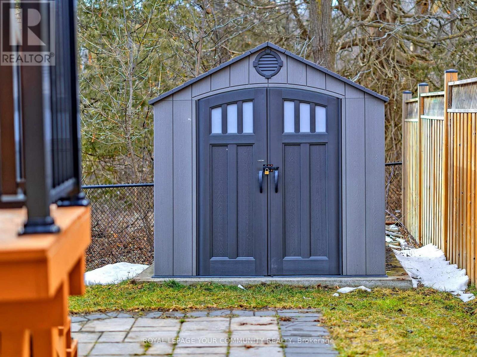 12 Bilberry Crescent, Richmond Hill, ON - Outdoor