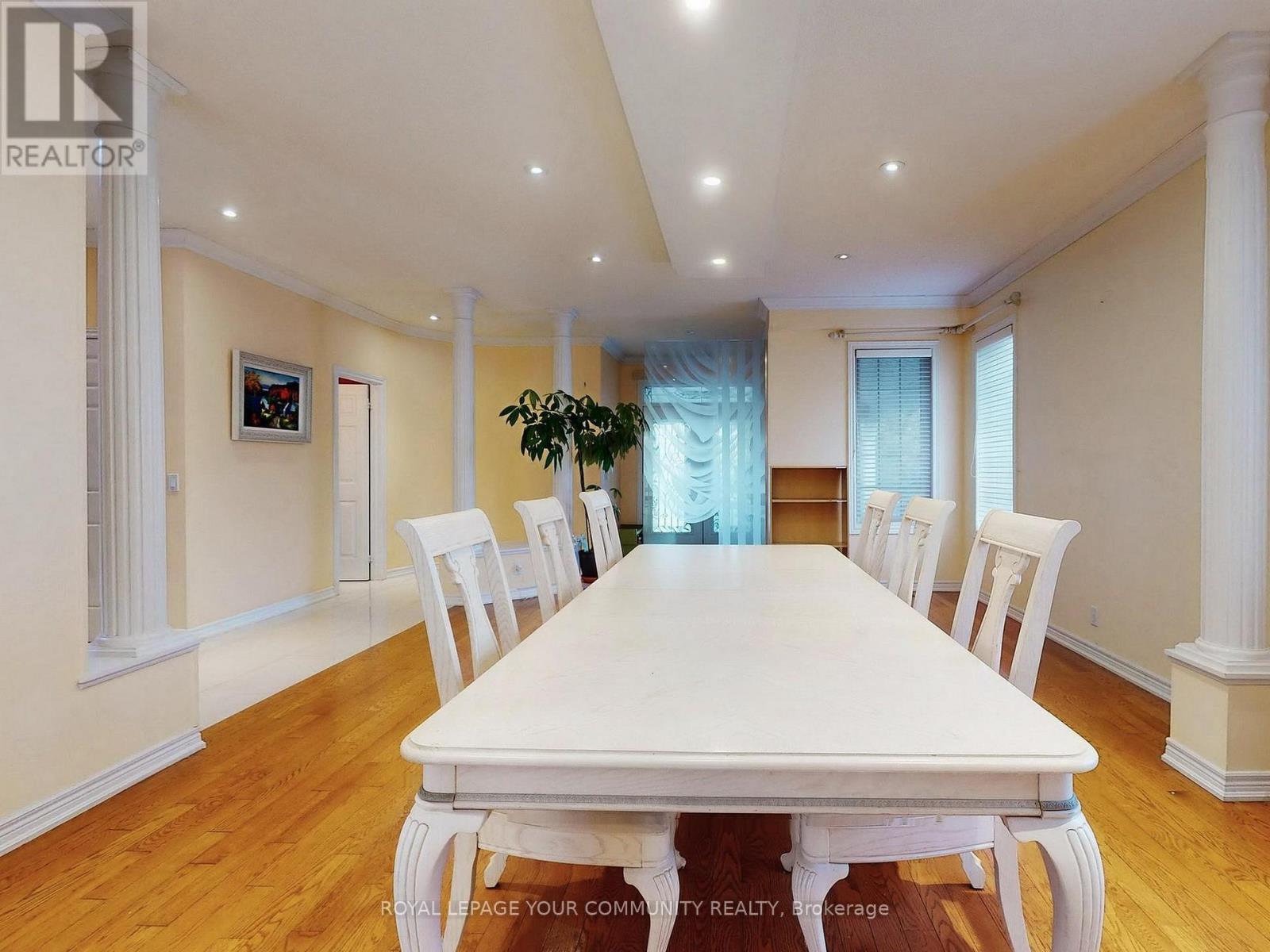 12 Bilberry Crescent, Richmond Hill, ON - Indoor Photo Showing Dining Room