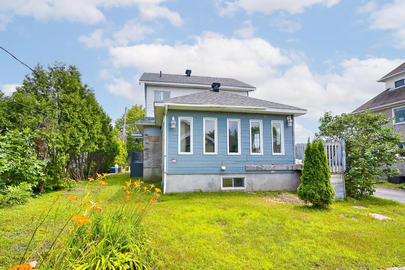 Frontage - 9040 Boul. Marie-Victorin, Brossard, QC - Outdoor