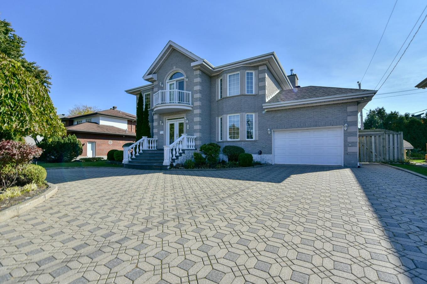 Frontage - 3 Rue Du Chablis, Kirkland, QC - Outdoor With Facade