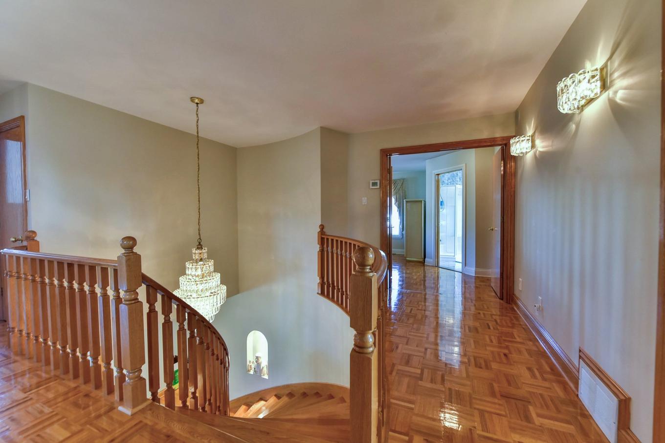 Hall - 3 Rue Du Chablis, Kirkland, QC - Indoor Photo Showing Other Room