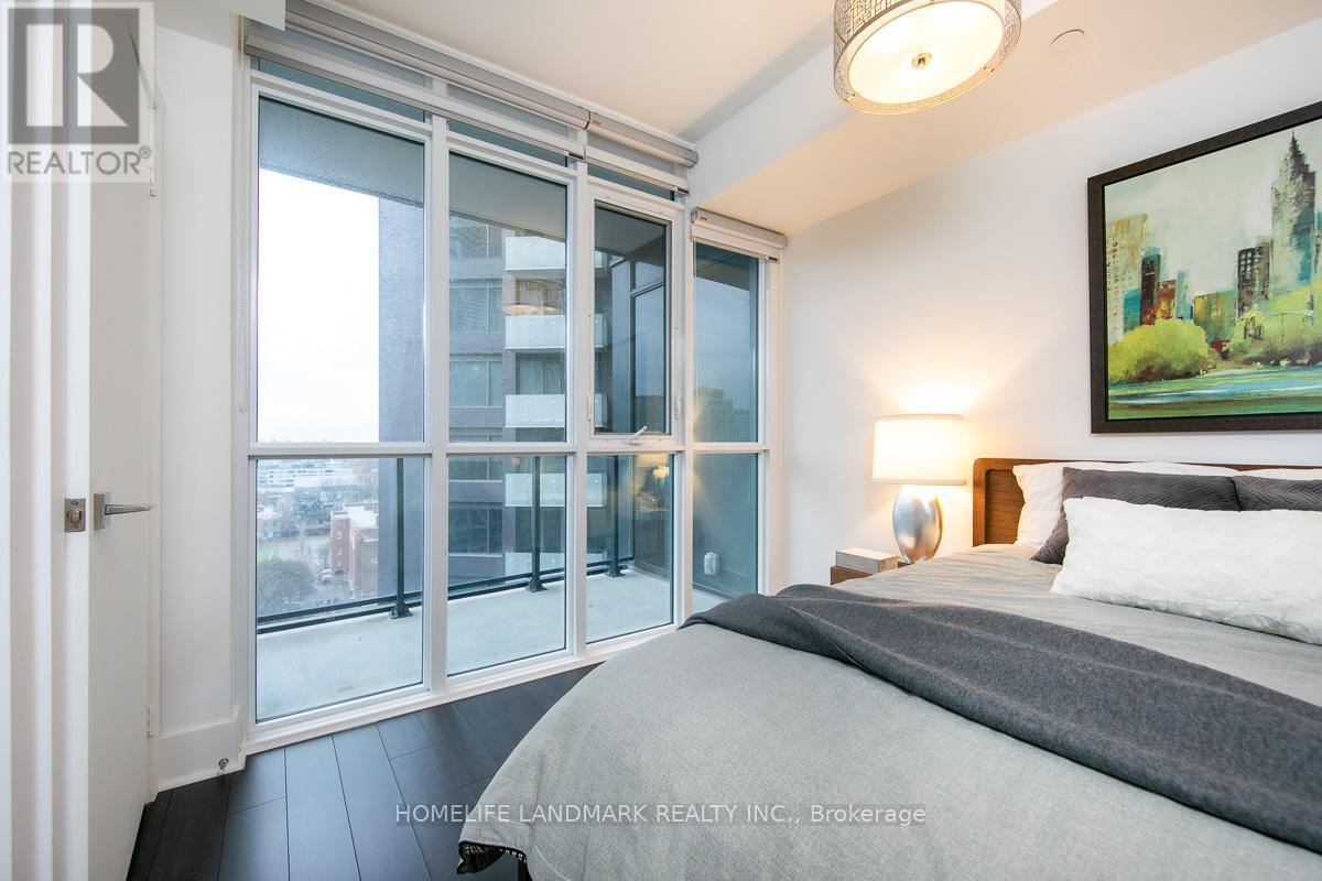 1308 - 32 Davenport Road, Toronto, ON - Indoor Photo Showing Bedroom
