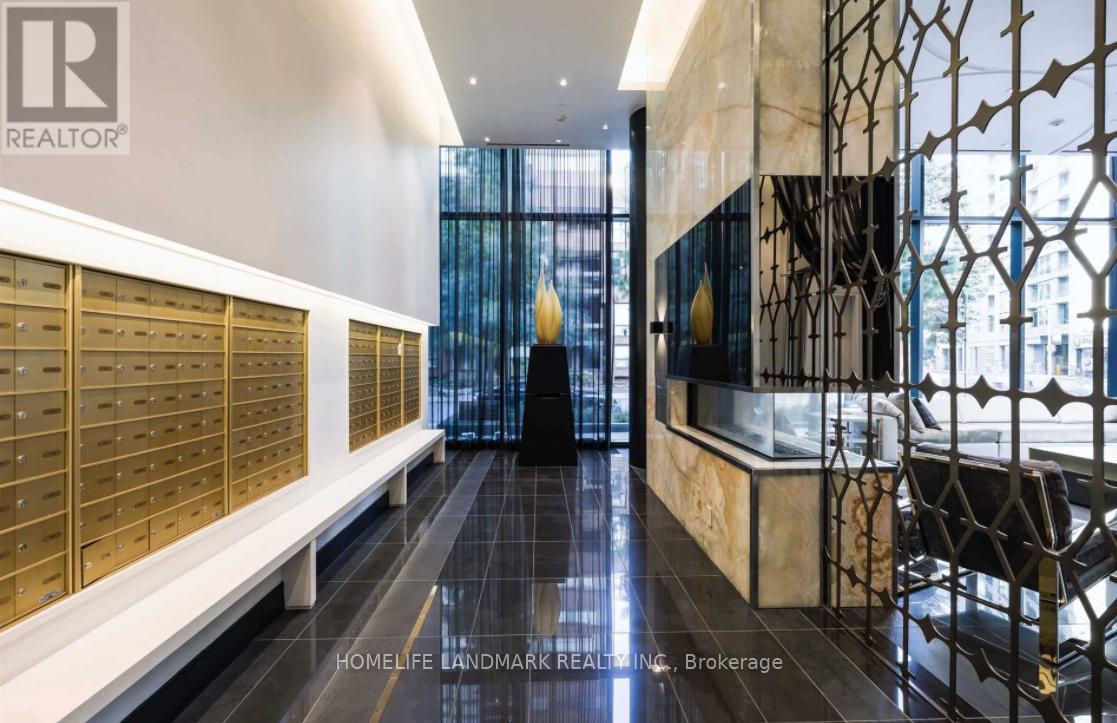 1308 - 32 Davenport Road, Toronto, ON - Indoor Photo Showing Other Room