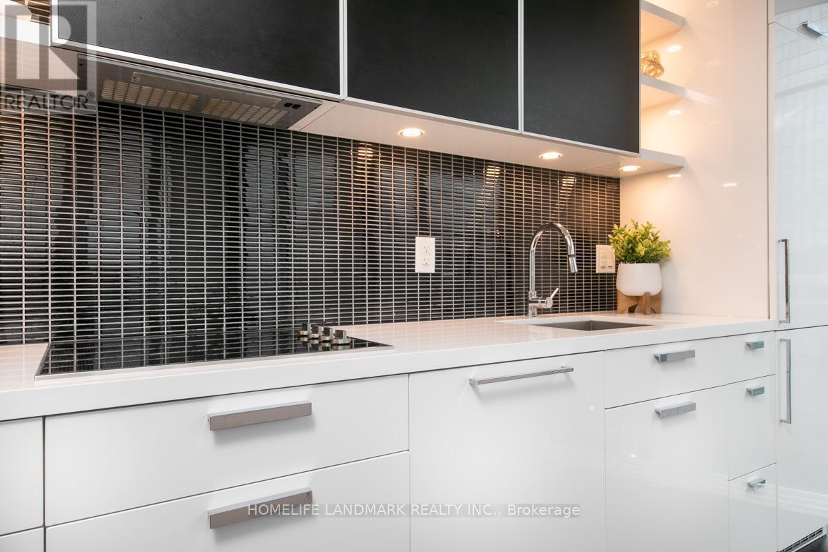 1308 - 32 Davenport Road, Toronto, ON - Indoor