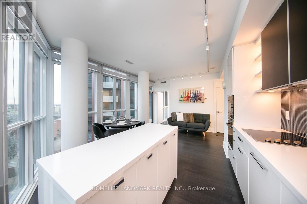 1308 - 32 Davenport Road, Toronto, ON - Indoor Photo Showing Kitchen With Upgraded Kitchen
