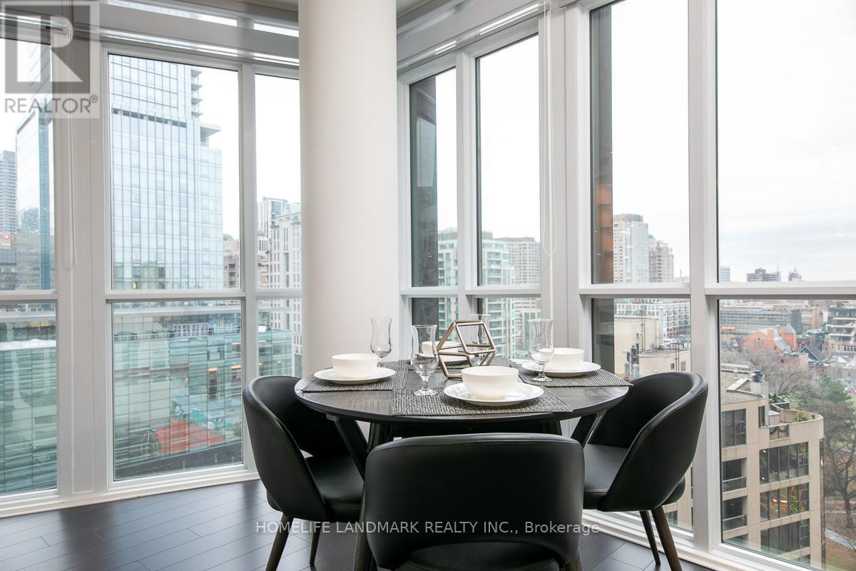 1308 - 32 Davenport Road, Toronto, ON - Indoor Photo Showing Dining Room