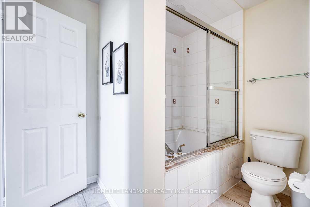 51 - 100 Elgin Mills Road W, Richmond Hill, ON - Indoor Photo Showing Bathroom