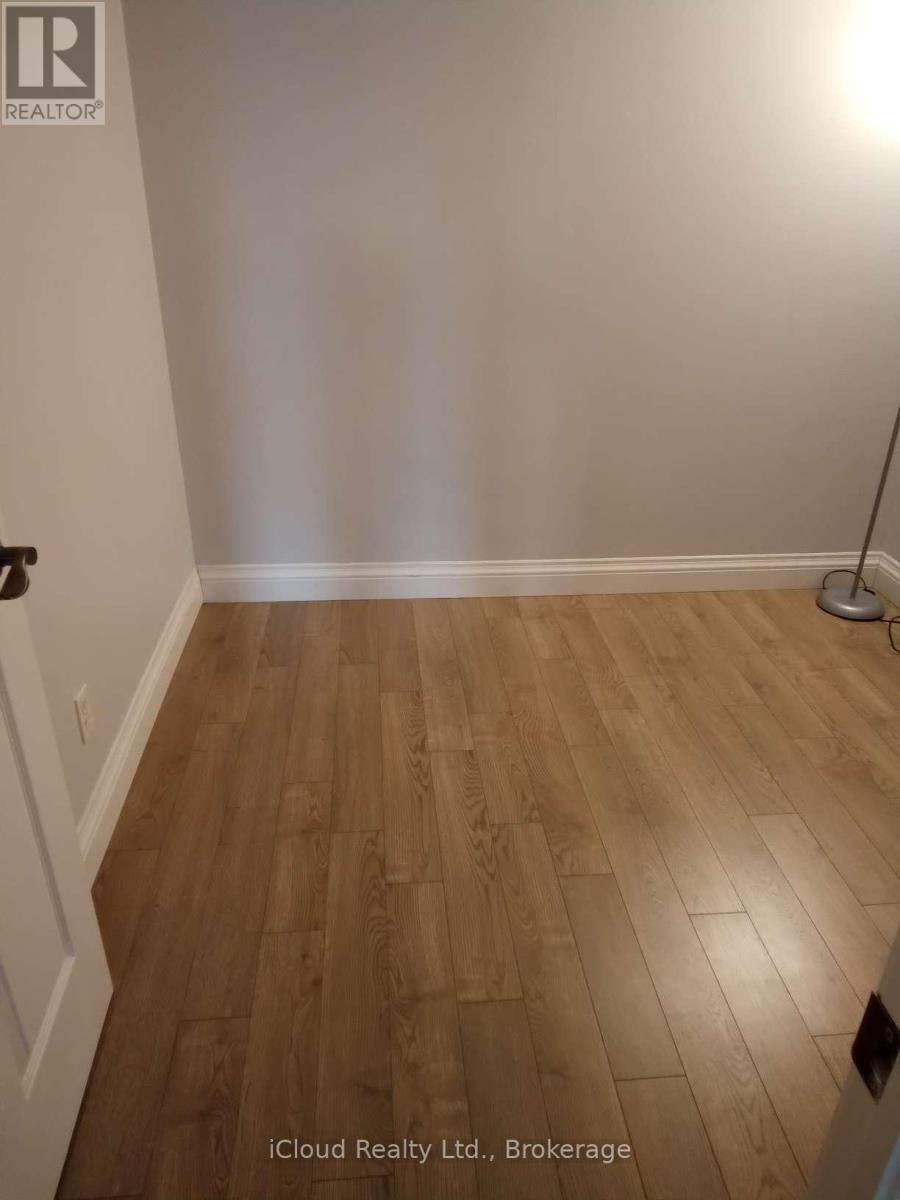 306 - 1450 Bishops Gate, Oakville, ON - Indoor Photo Showing Other Room