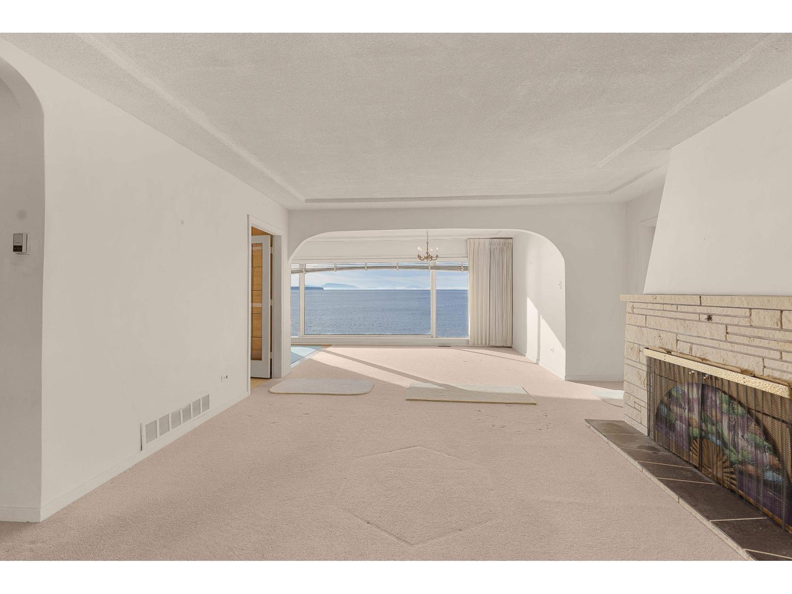 14458 Marine Drive, White Rock, BC - Indoor Photo Showing Other Room With Fireplace