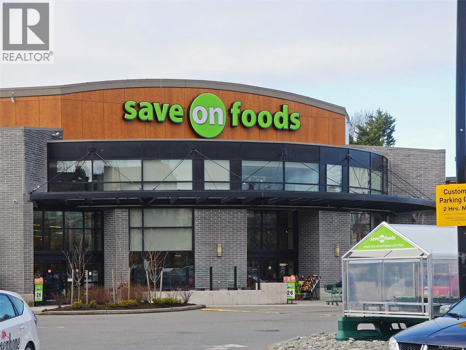 Jubilee Shopping Plaza - 1716 Bay St, Victoria, BC - Outdoor