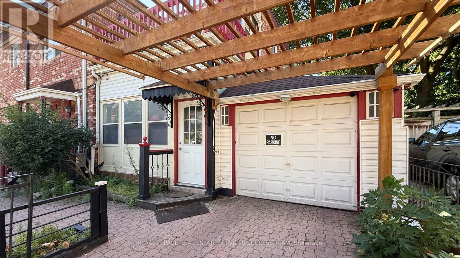 404 Woodfield Road, Toronto, ON