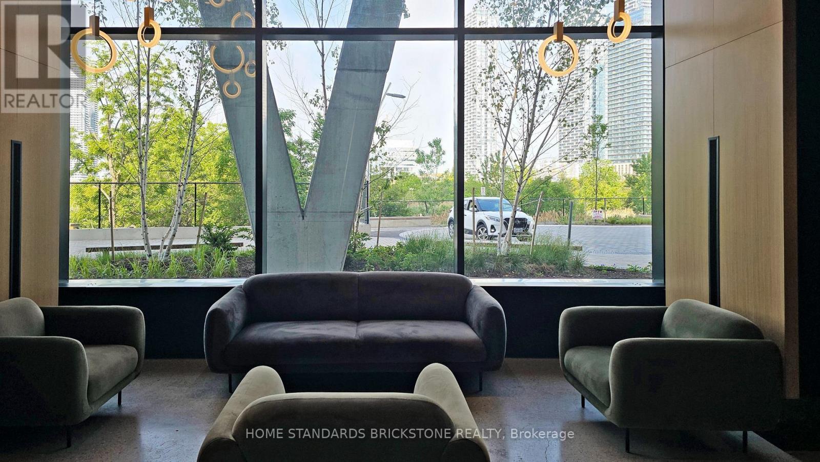 3501 - 2920 Highway 7 Road W, Vaughan, ON - Indoor