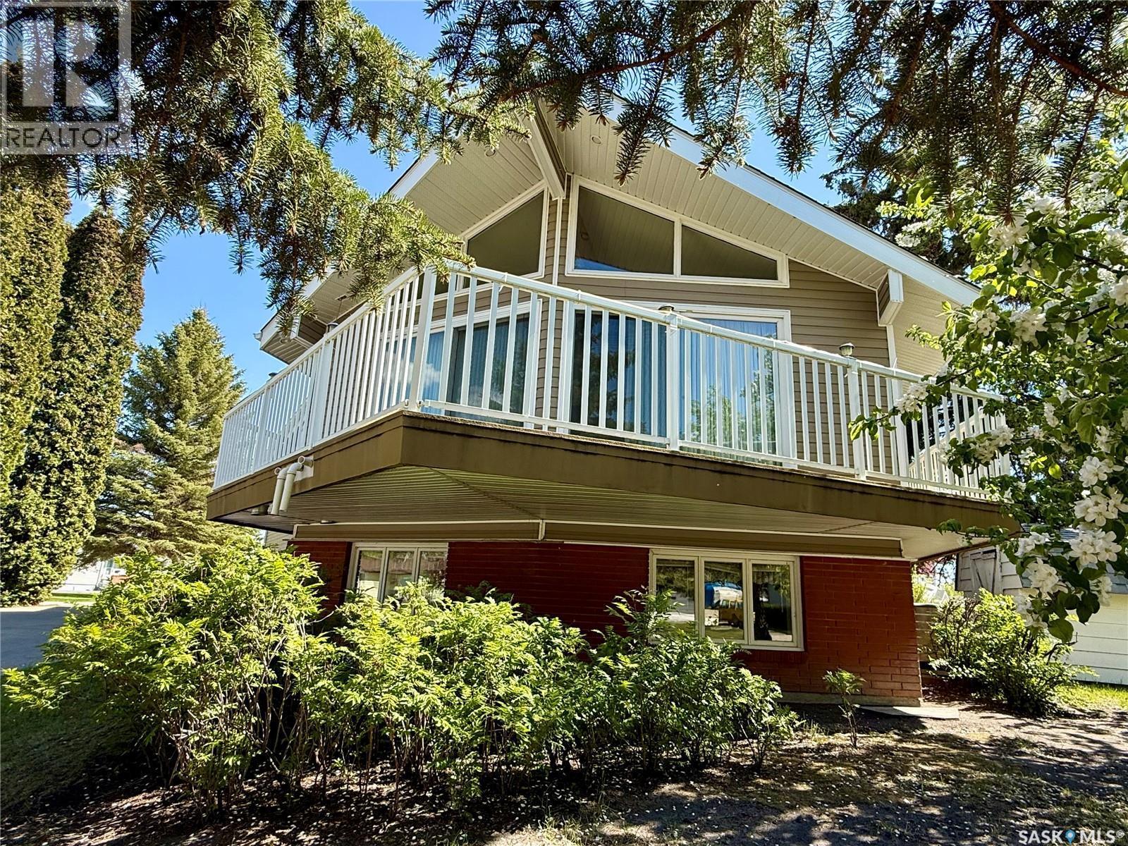 7 Driftwood Crescent, Yorkton, SK - Outdoor With Exterior