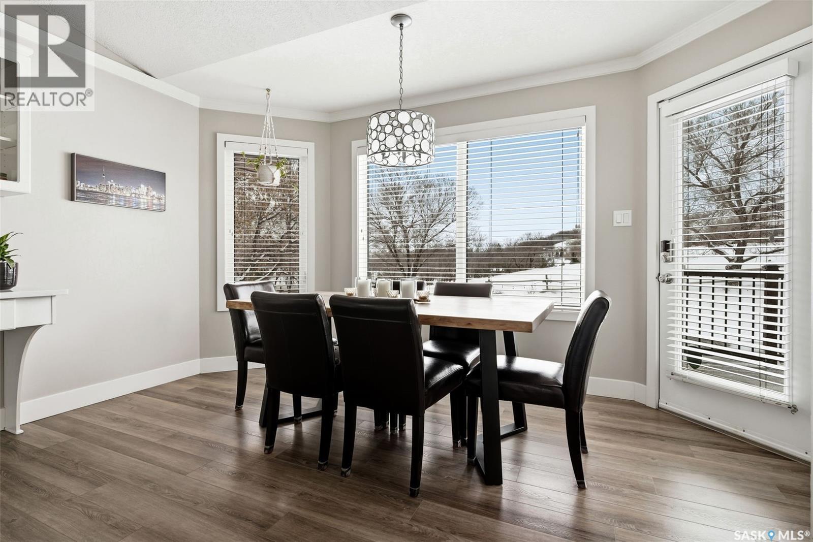30 Cottonwood Place, Lumsden, SK - Indoor Photo Showing Dining Room