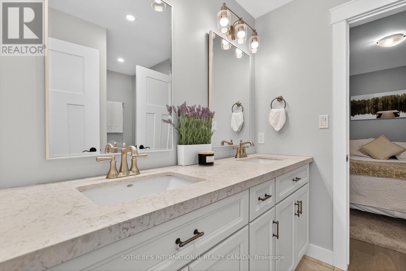 73 Wozniak Road, Penetanguishene, ON - Indoor Photo Showing Bathroom