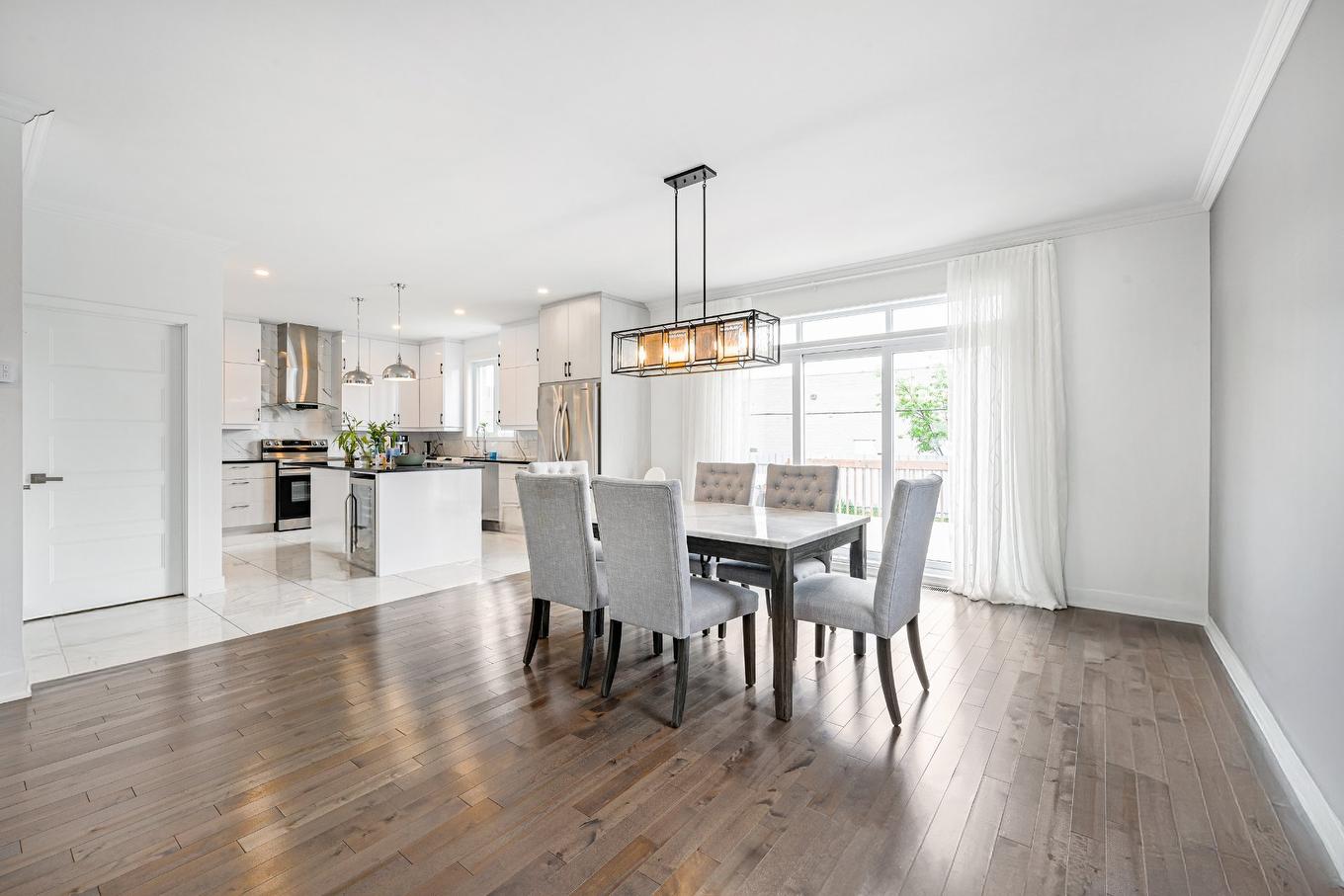Dining room - 288 Rue Chambly, Longueuil (Greenfield Park), QC - Indoor Photo Showing Dining Room