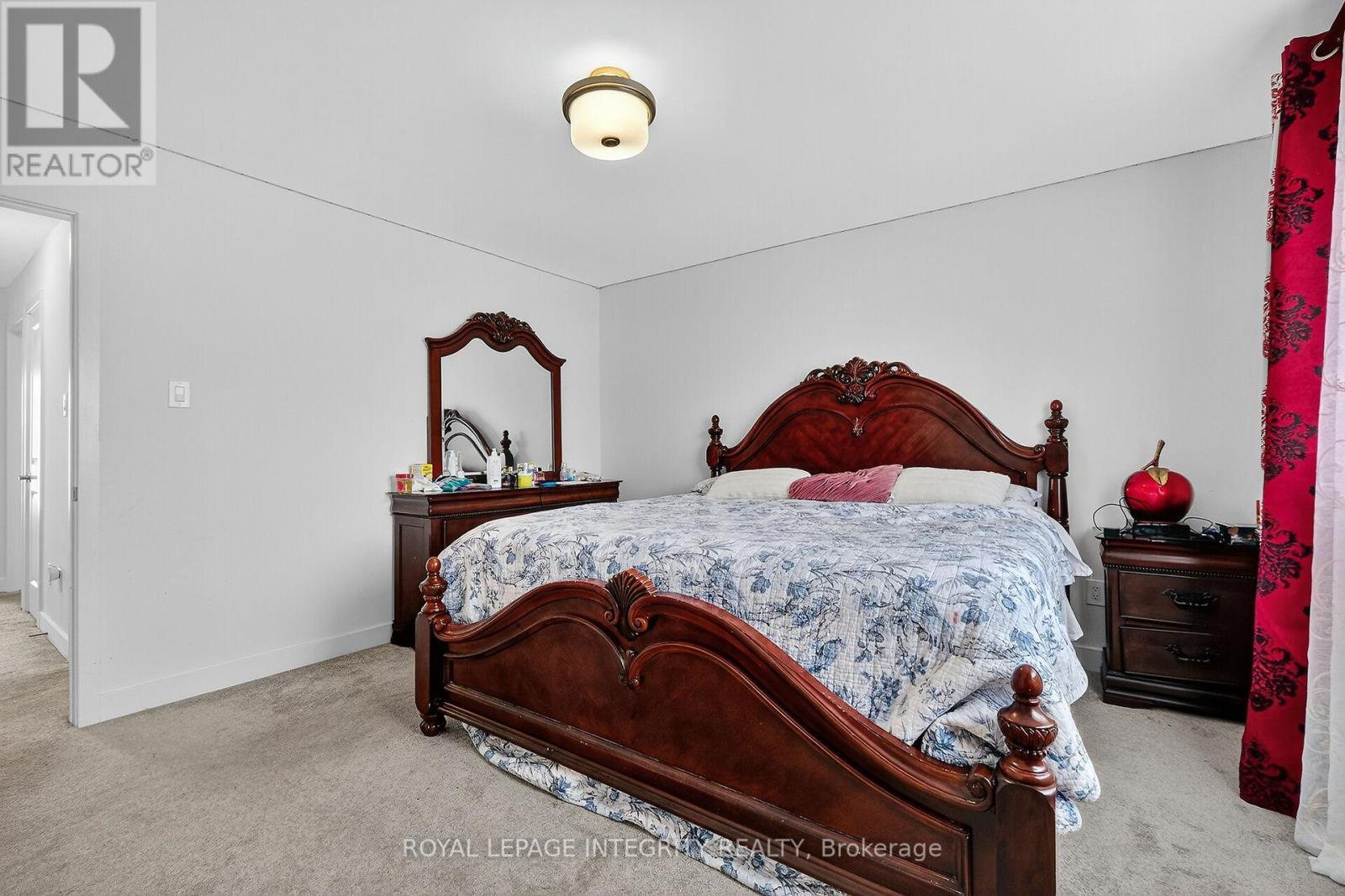 2025 Allegrini Terrace, Ottawa, ON - Indoor Photo Showing Bedroom