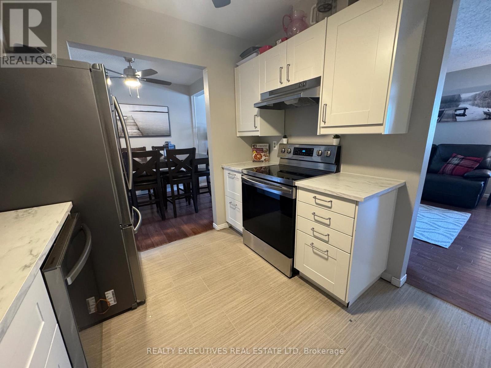 3 - 315 Mullett Street, Carleton Place, ON - Indoor Photo Showing Kitchen