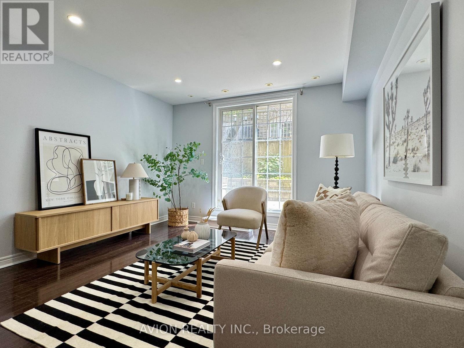 11 - 45 Cedarcroft Boulevard, Toronto, ON - Indoor