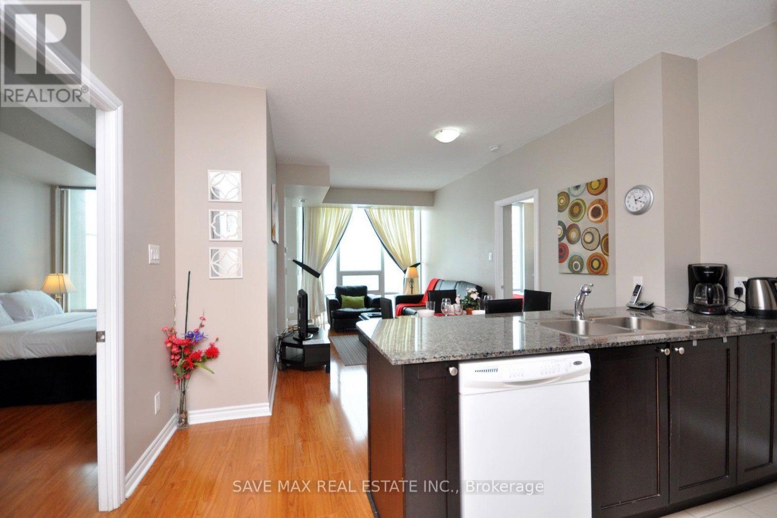 2208 - 3525 Kariya Drive N, Mississauga, ON - Indoor Photo Showing Kitchen With Double Sink