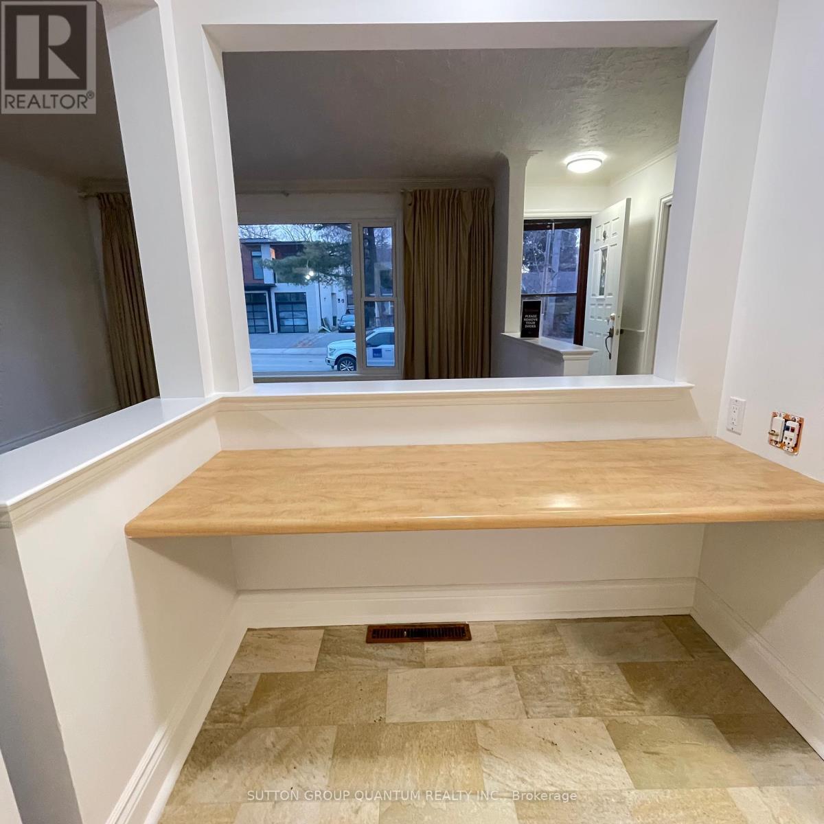 46 Woodlawn Avenue N, Mississauga, ON - Indoor Photo Showing Other Room