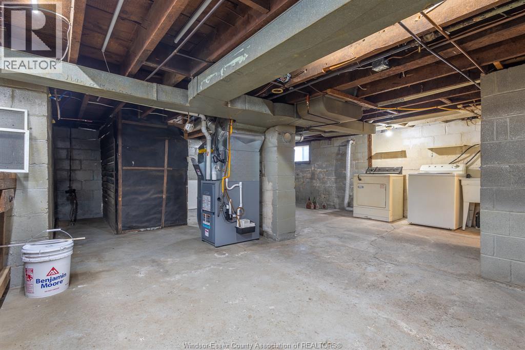 1525 Windermere Road, Windsor, ON - Indoor Photo Showing Basement