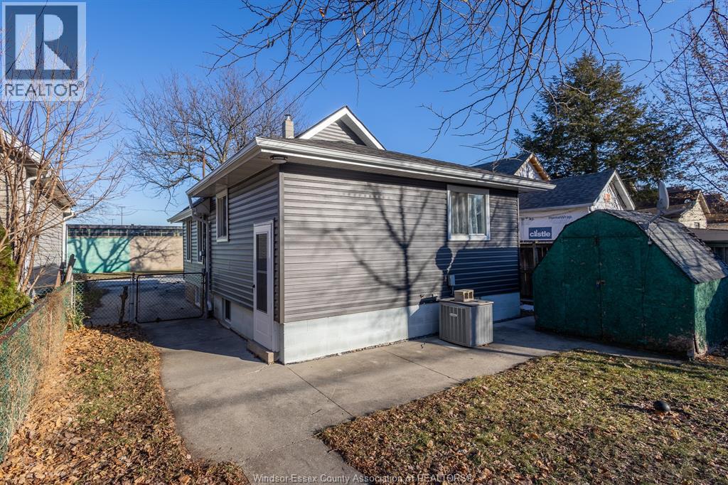 1525 Windermere Road, Windsor, ON - Outdoor