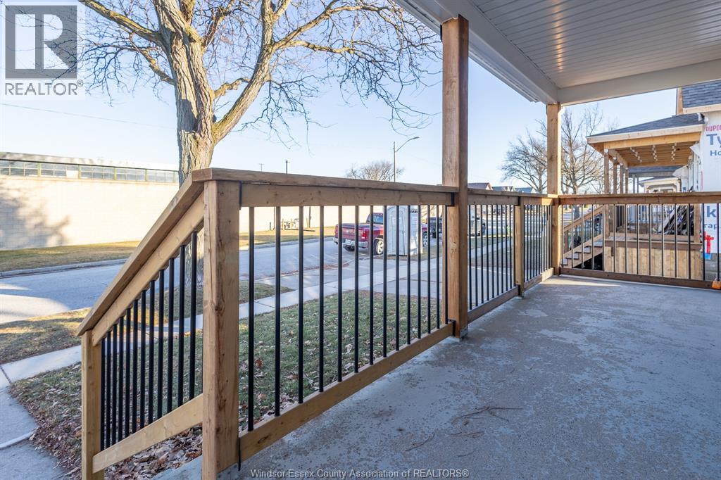 1525 Windermere Road, Windsor, ON - Outdoor With Exterior