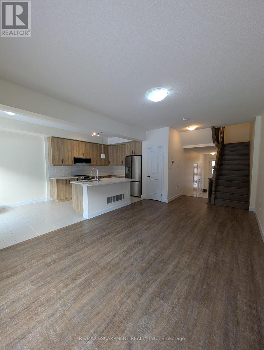Living/Dining Room - 55 Southam Lane, Hamilton, ON - Indoor Photo Showing Kitchen