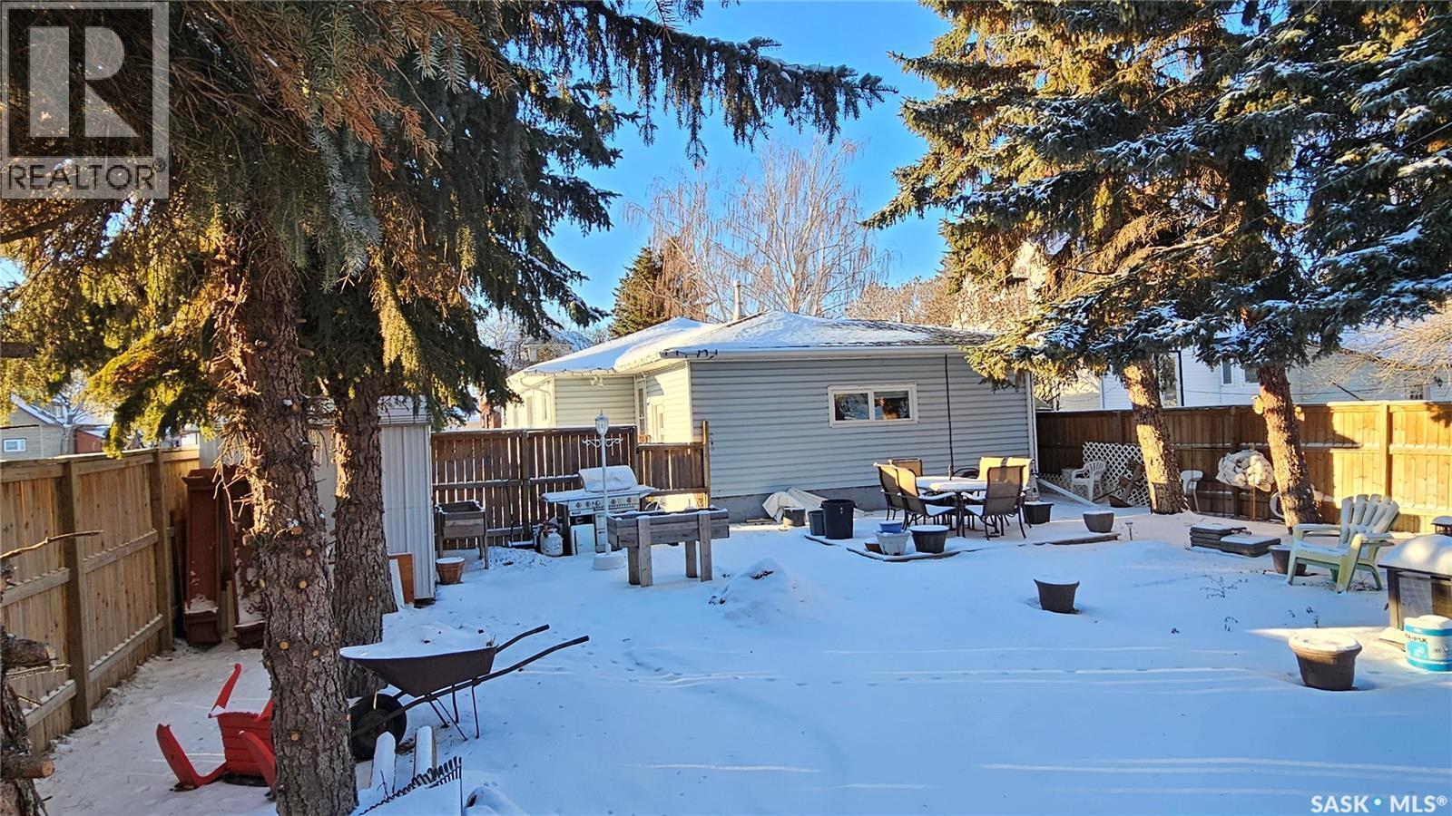 1004 9Th Street, Humboldt, SK - Outdoor With Deck Patio Veranda