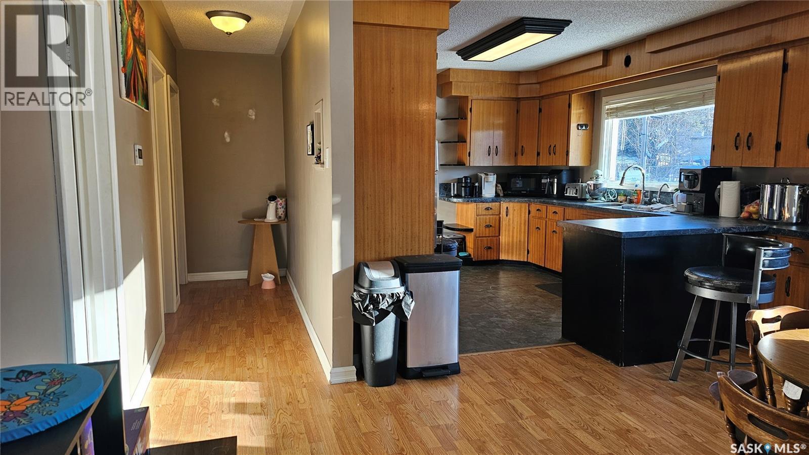 1004 9Th Street, Humboldt, SK - Indoor Photo Showing Kitchen