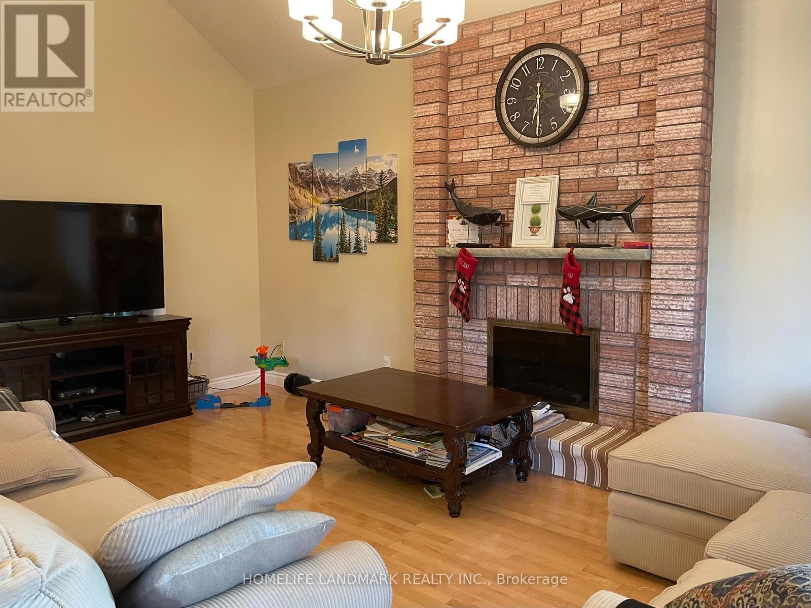 61 Mary Elizabeth Crescent, Markham, ON - Indoor Photo Showing Living Room With Fireplace