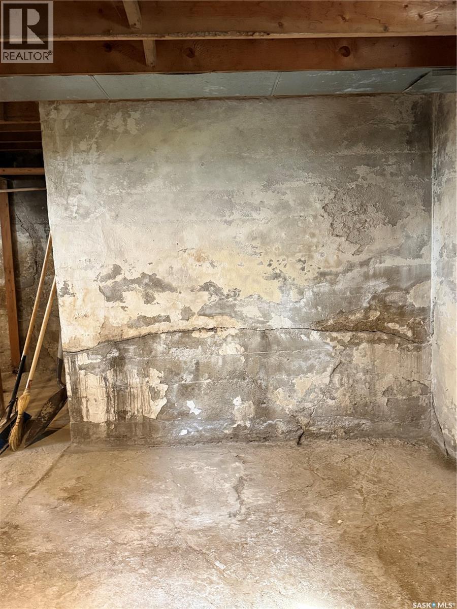 103 2Nd Avenue W, Paynton, SK - Indoor Photo Showing Other Room