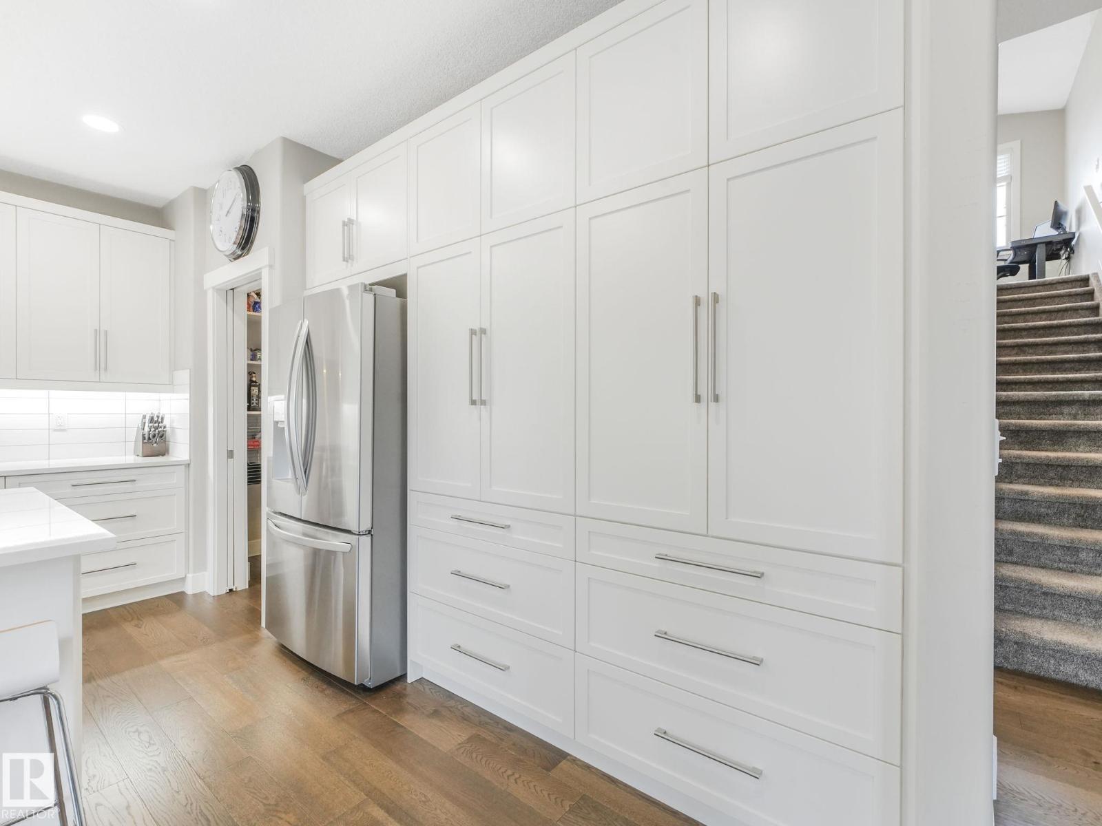 36 Nault Cr, St. Albert, AB - Indoor Photo Showing Kitchen