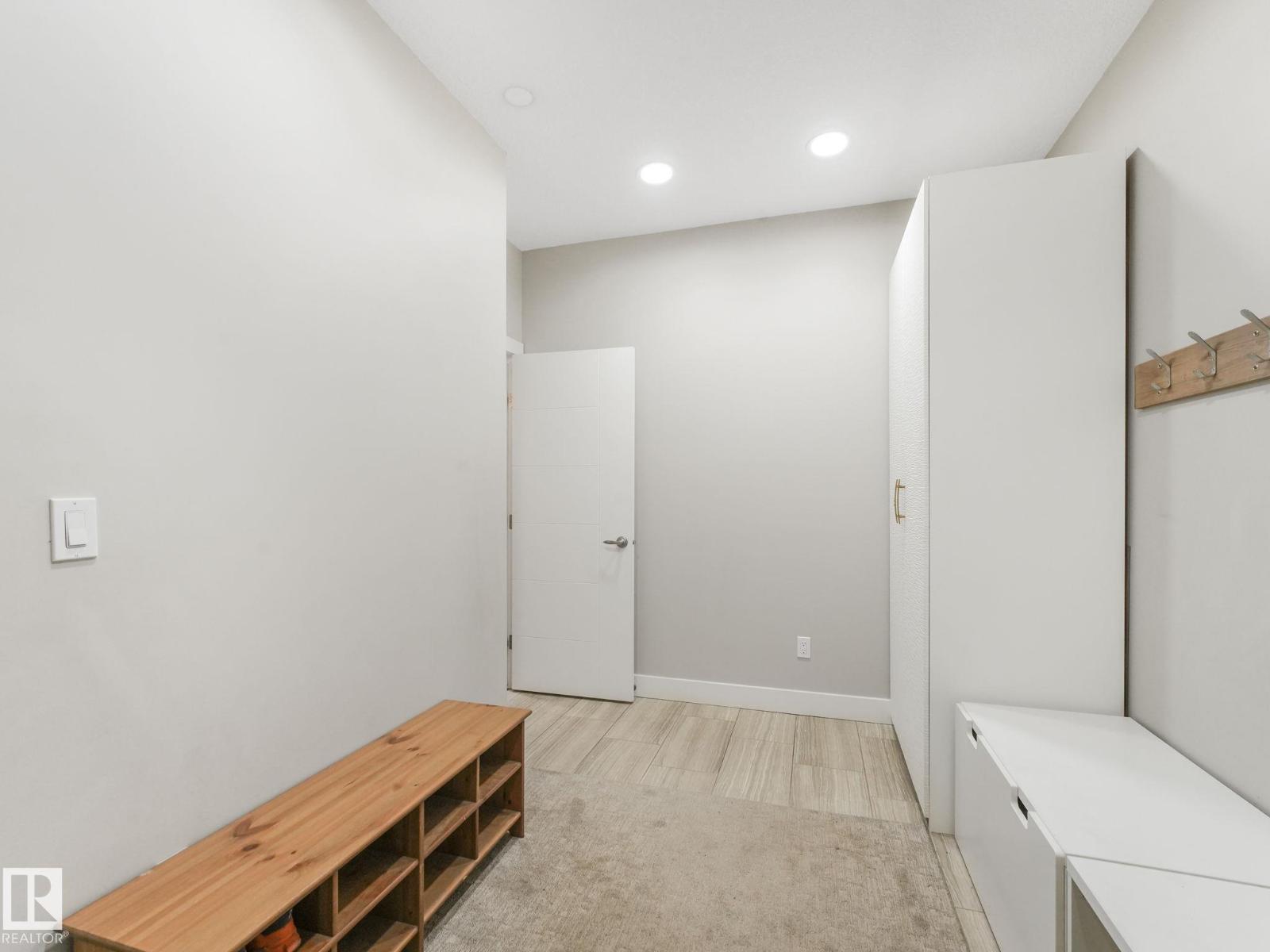 36 Nault Cr, St. Albert, AB - Indoor Photo Showing Other Room