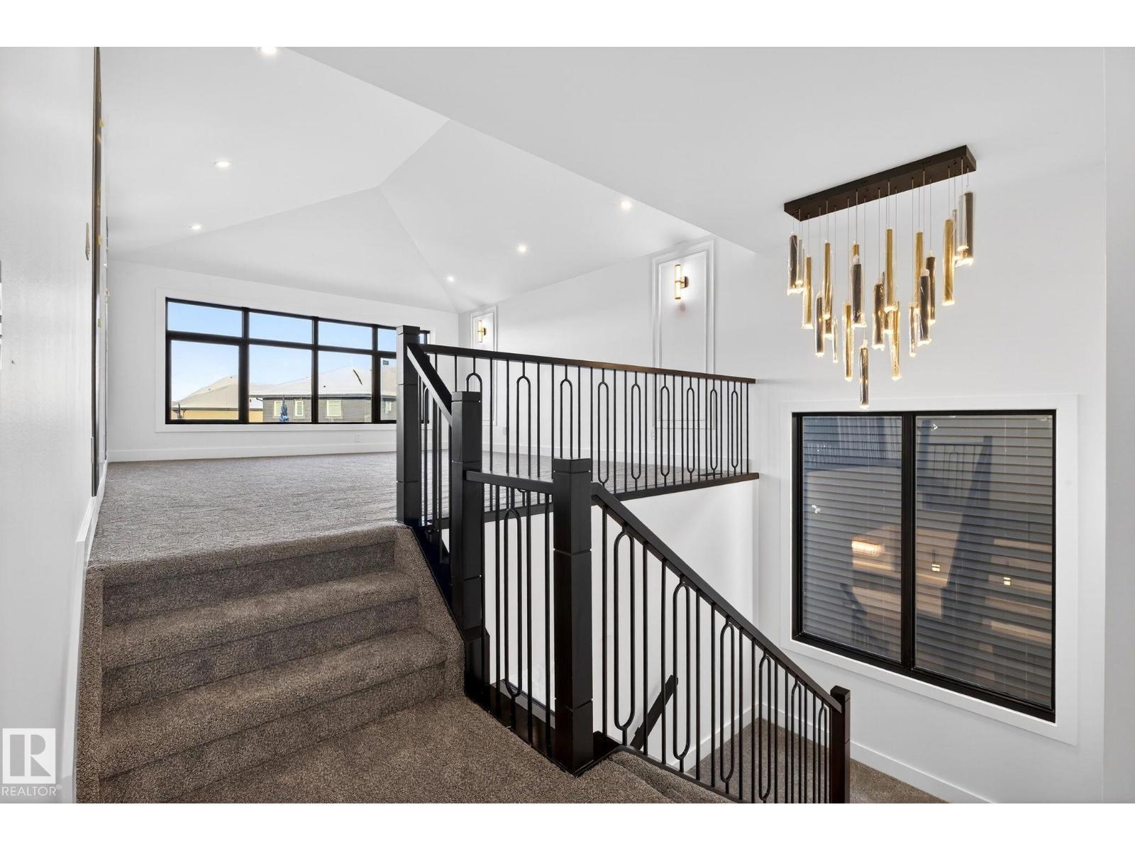 1926 Ainslie Link Sw, Edmonton, AB - Indoor Photo Showing Other Room