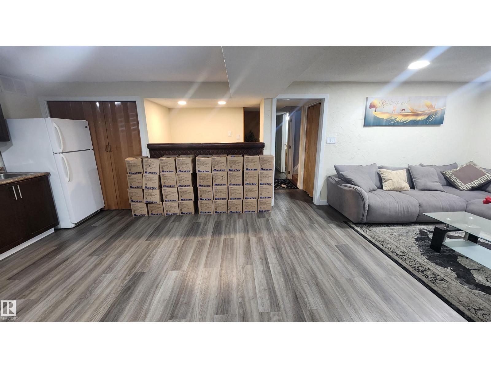 115 Ekota Cr Nw, Edmonton, AB - Indoor