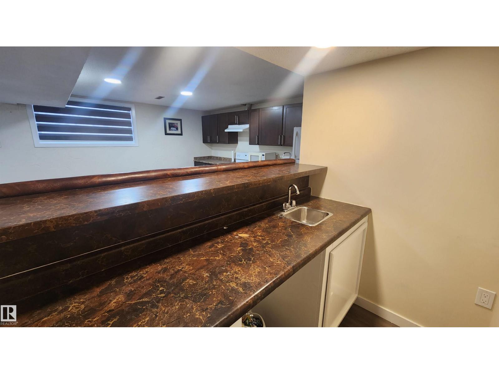 115 Ekota Cr Nw, Edmonton, AB - Indoor