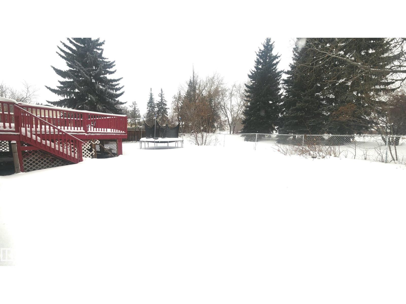 115 Ekota Cr Nw, Edmonton, AB -