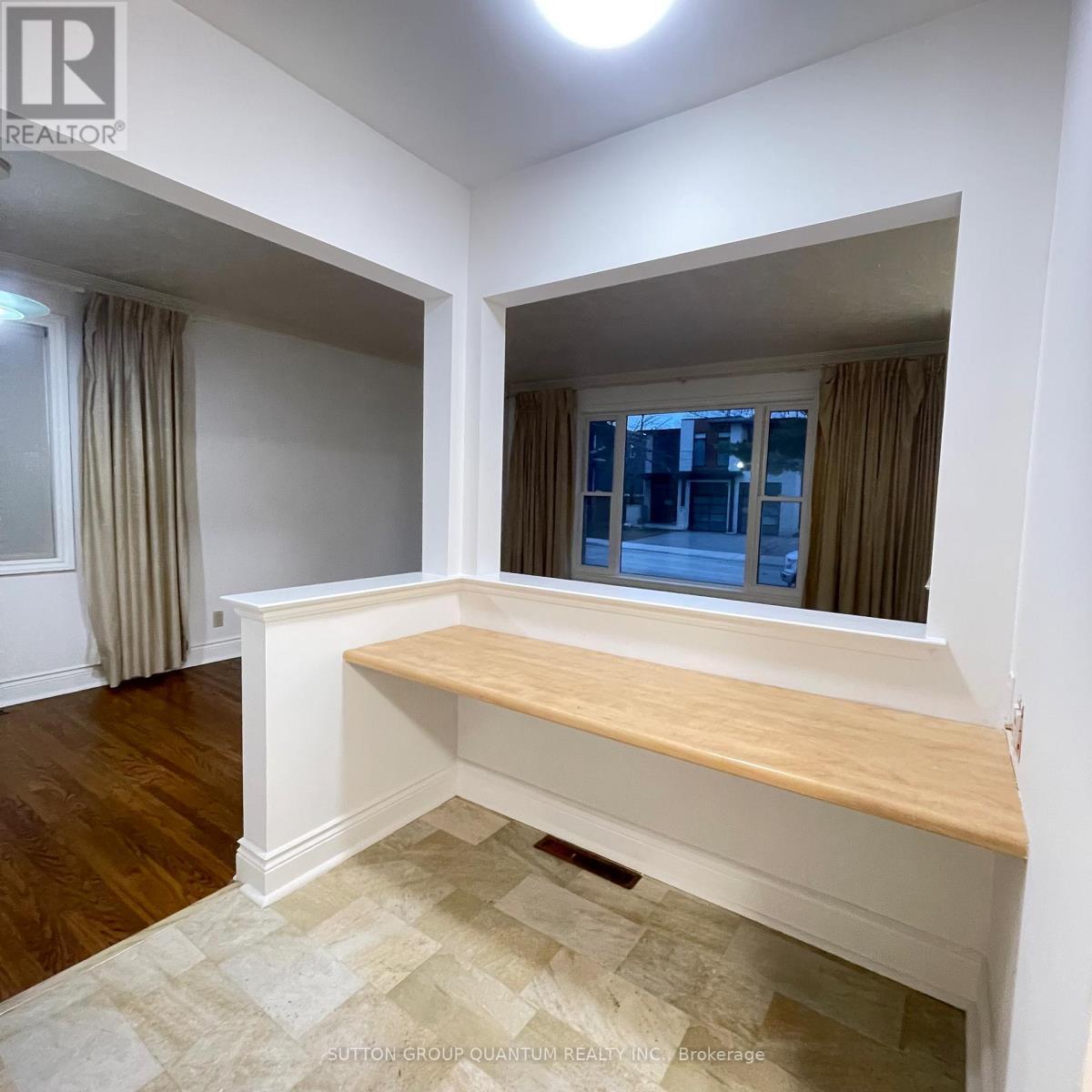 46 Woodlawn Avenue, Mississauga, ON - Indoor Photo Showing Other Room