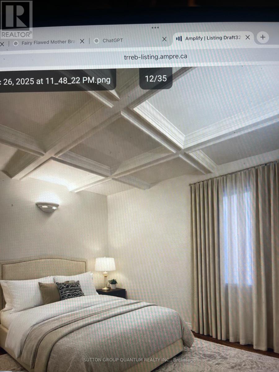 46 Woodlawn Avenue, Mississauga, ON - Indoor Photo Showing Bedroom