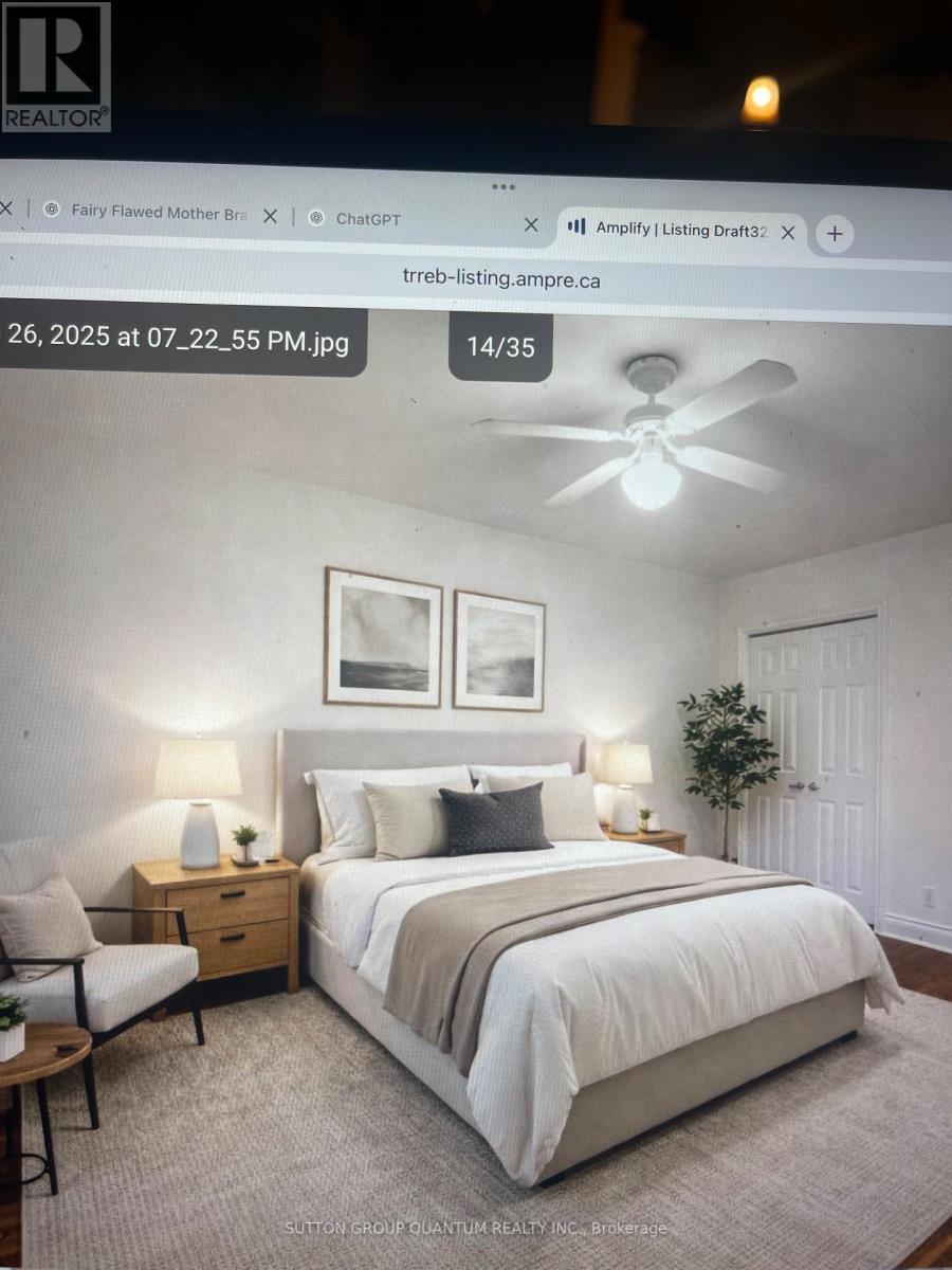 46 Woodlawn Avenue, Mississauga, ON - Indoor Photo Showing Bedroom