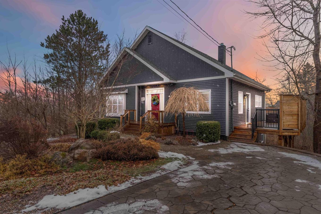 69 Sherwood Drive, Wolfville, NS