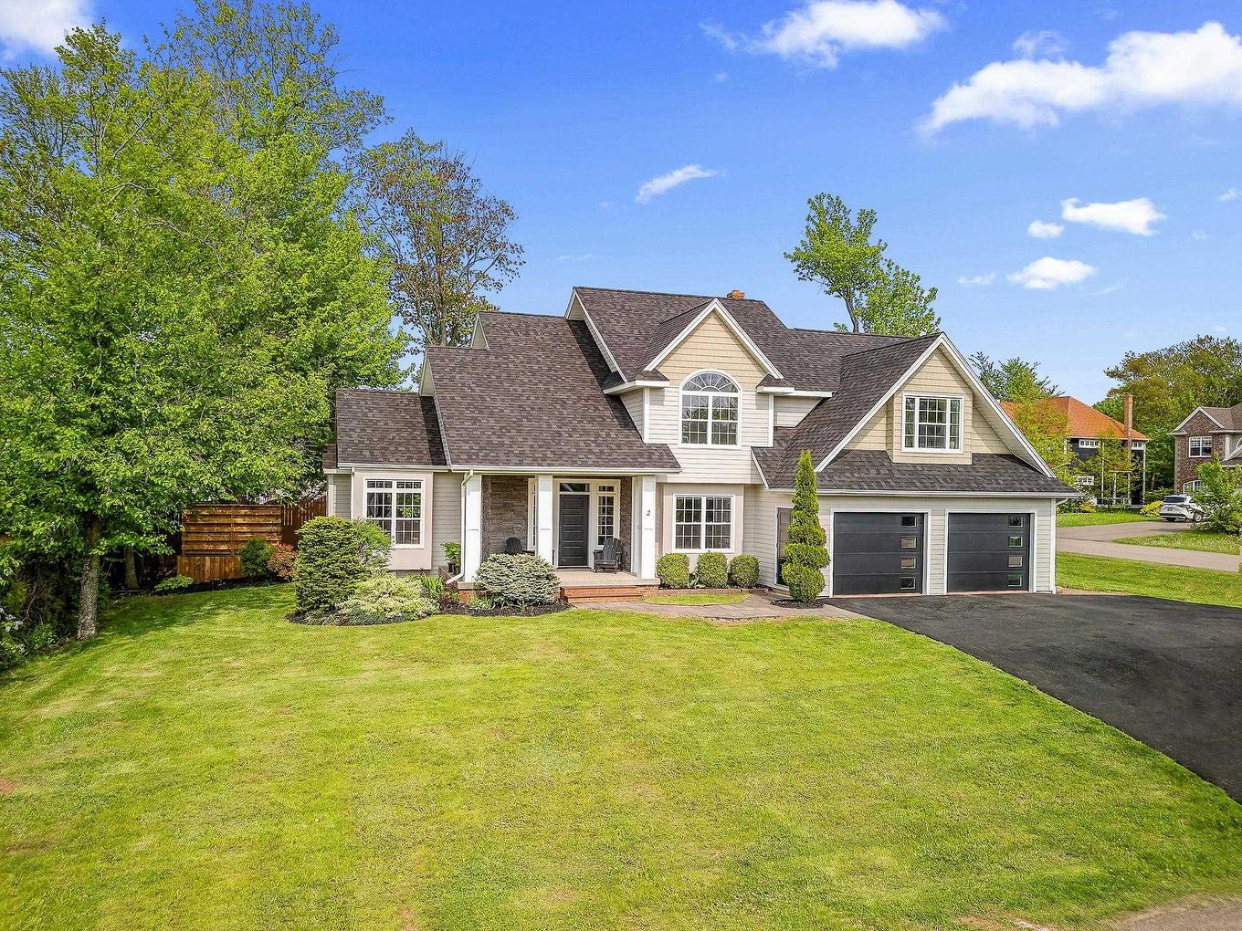 2 Sheffield Crescent, Charlottetown, PE