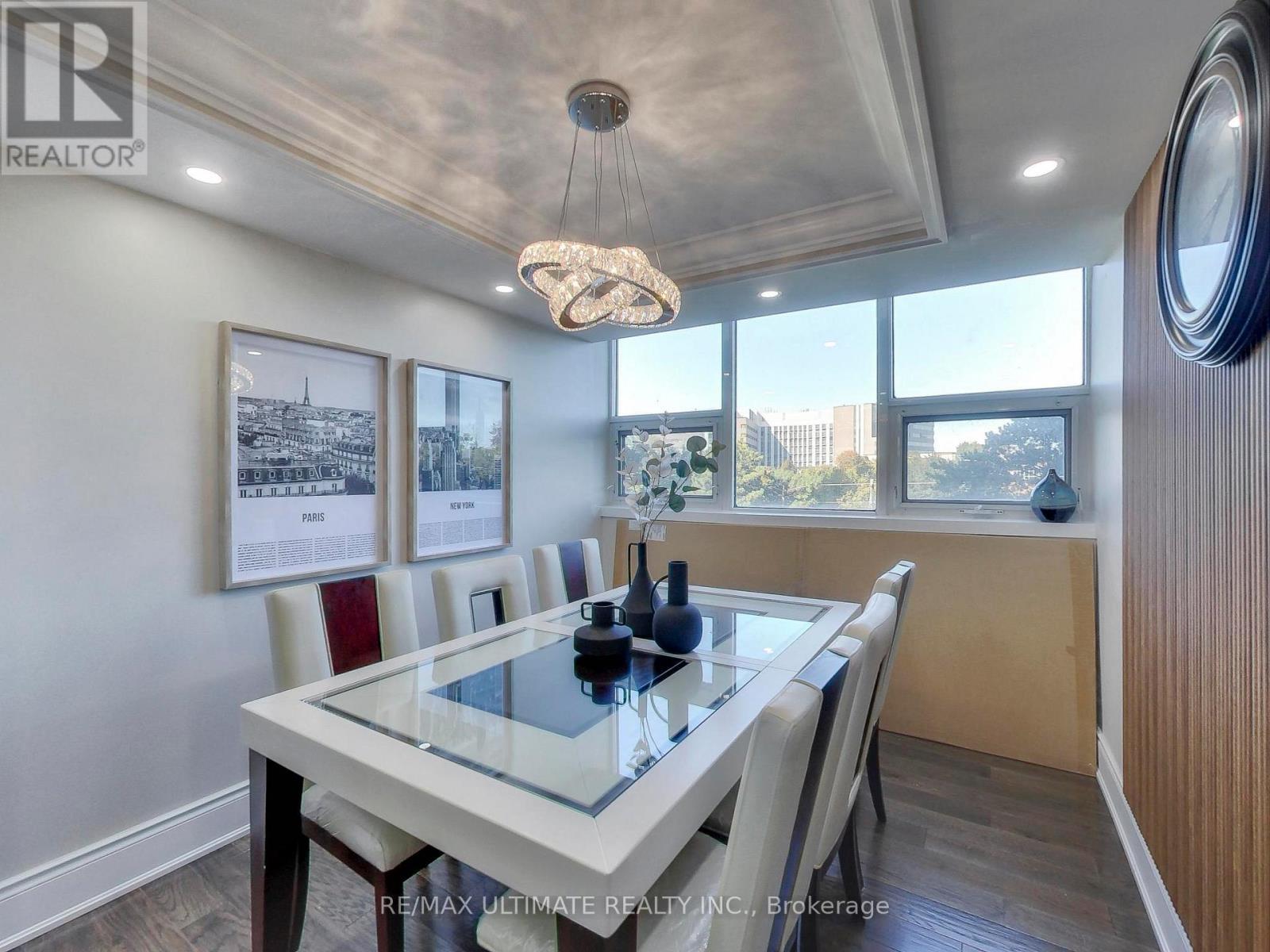 406 - 75 Emmett Avenue, Toronto, ON - Indoor Photo Showing Dining Room