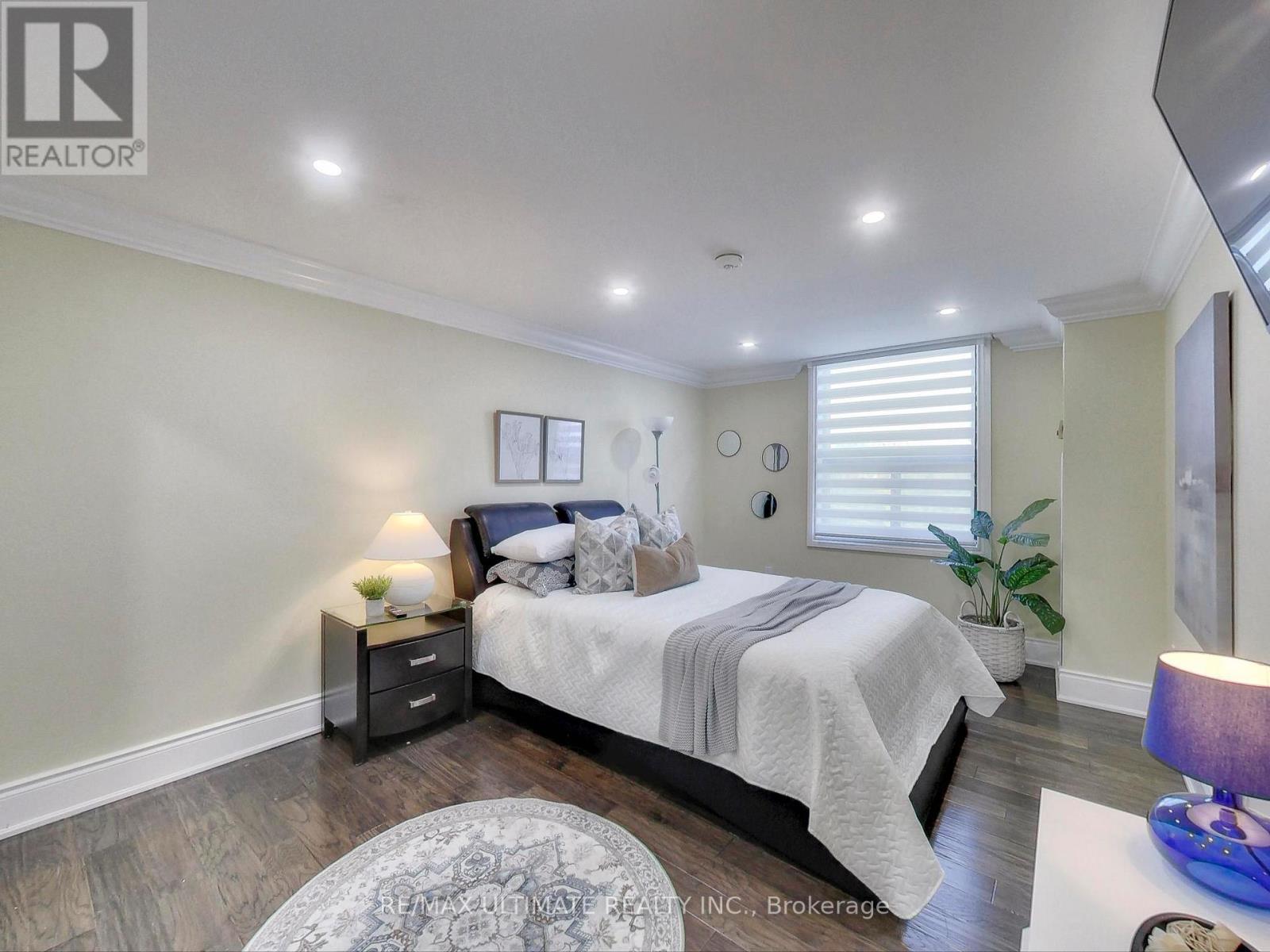 406 - 75 Emmett Avenue, Toronto, ON - Indoor Photo Showing Bedroom