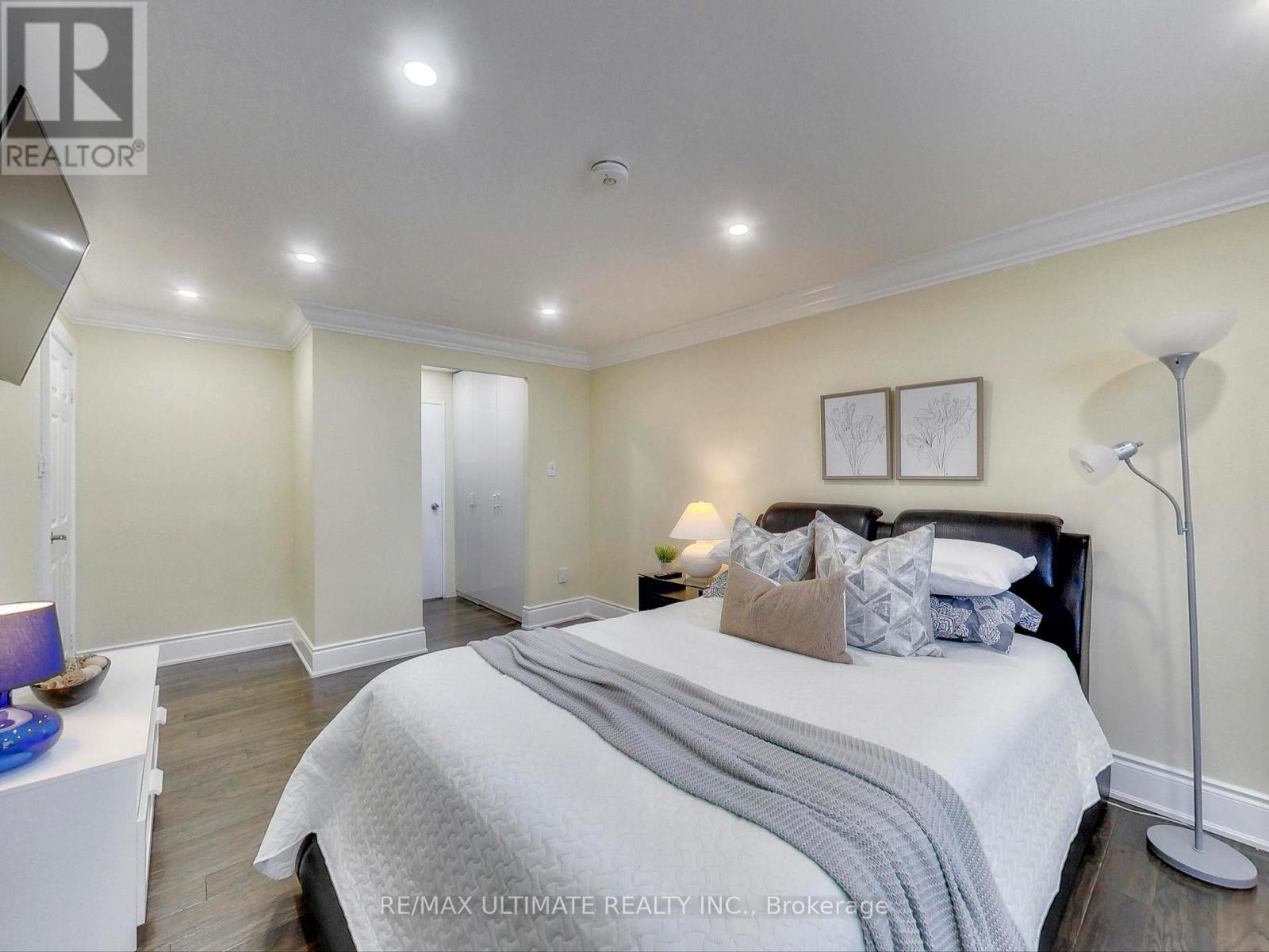 406 - 75 Emmett Avenue, Toronto, ON - Indoor Photo Showing Bedroom