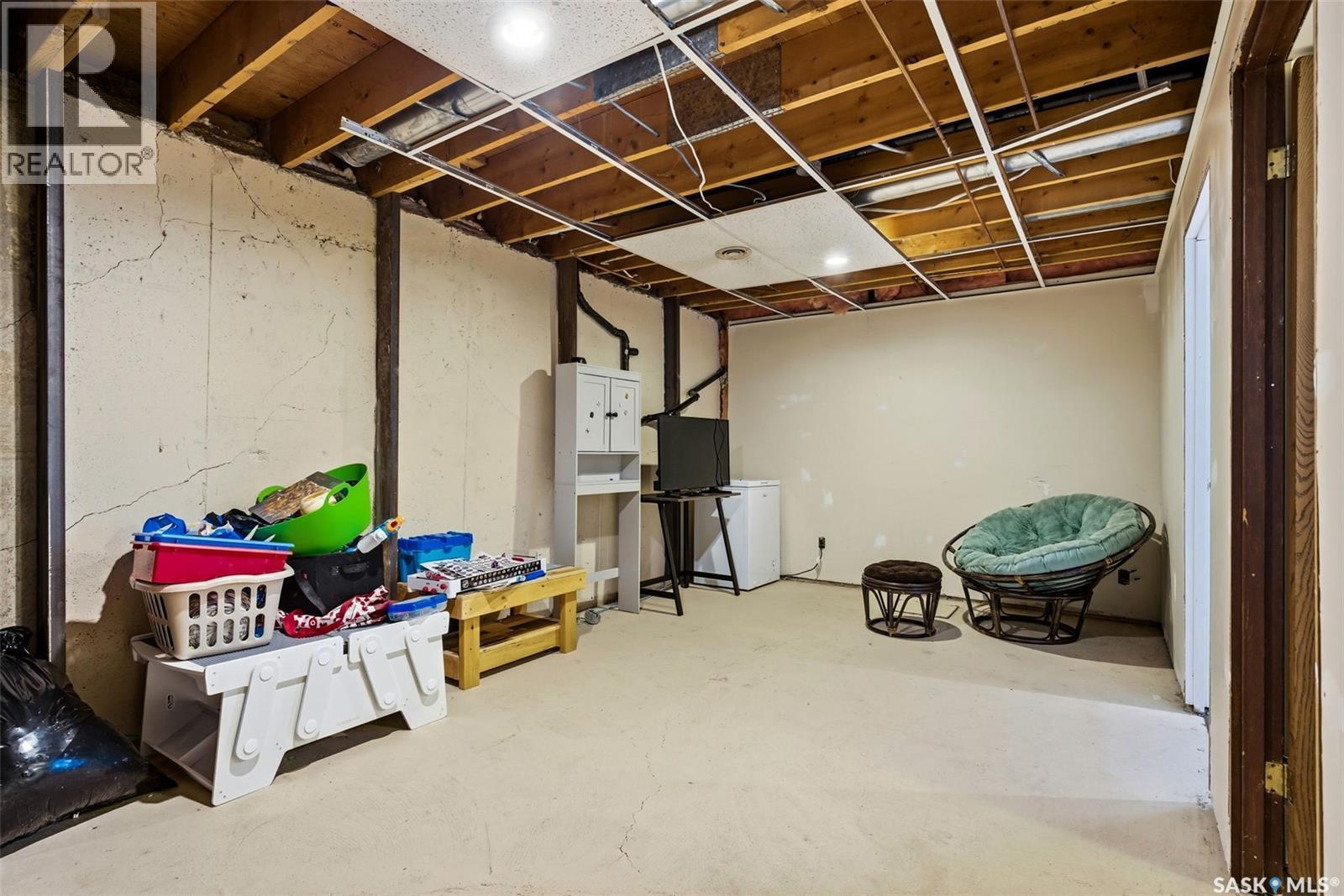 874 Callander Crescent N, Regina, SK - Indoor Photo Showing Other Room