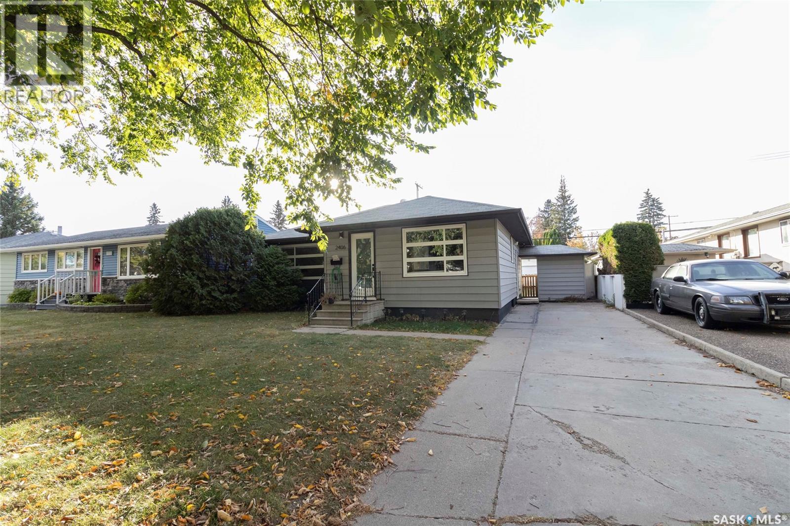 2406 Cairns Avenue, Saskatoon, SK - Outdoor
