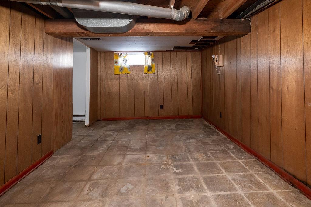 598 Van Norman Street, Thunder Bay, ON - Indoor Photo Showing Basement